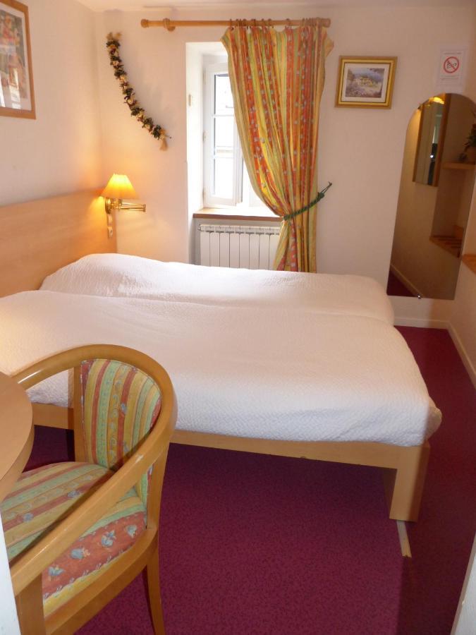 Hotel Logis Auberge De L'Isard Saint-Lary  Bagian luar foto