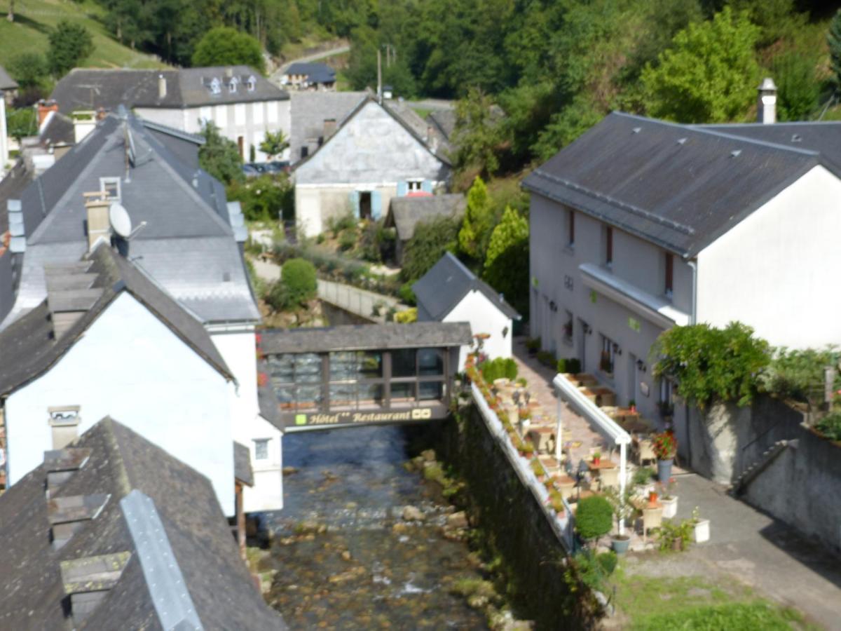 Hotel Logis Auberge De L'Isard Saint-Lary  Bagian luar foto