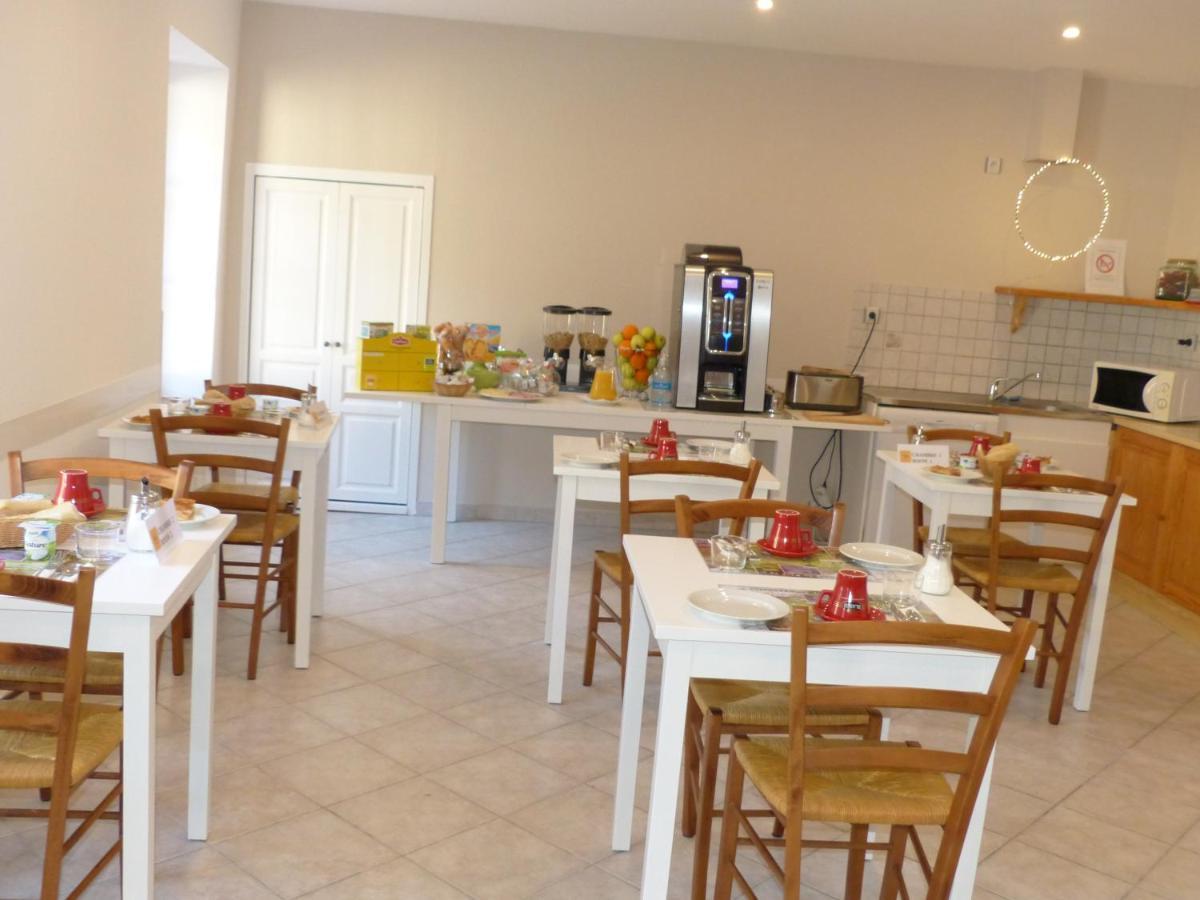 Hotel Logis Auberge De L'Isard Saint-Lary  Bagian luar foto