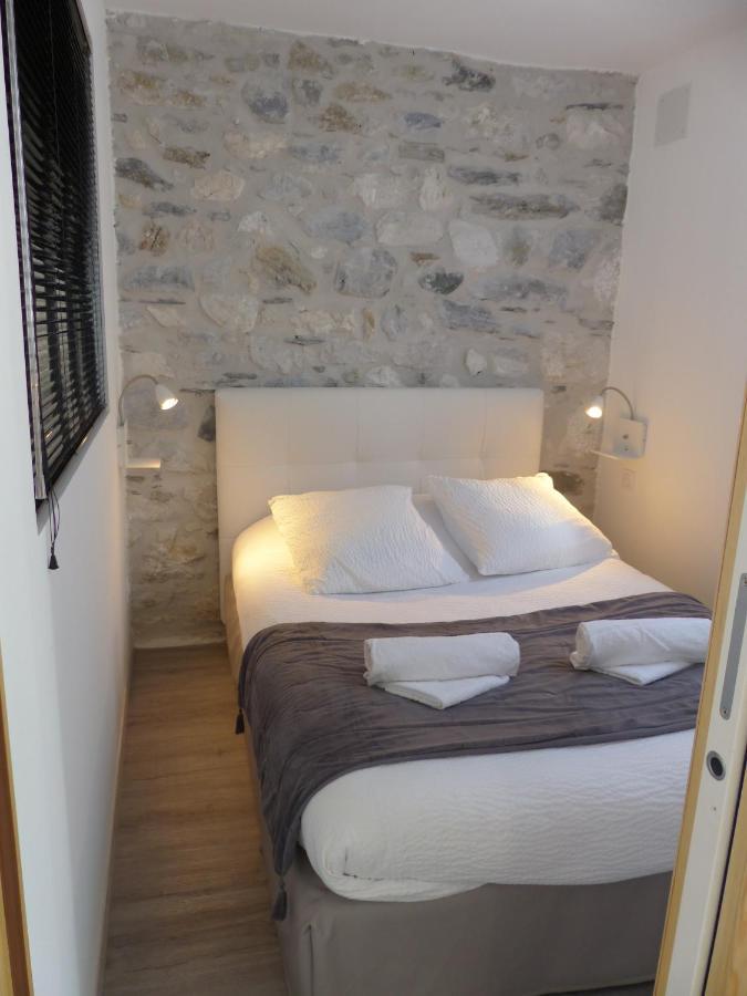 Hotel Logis Auberge De L'Isard Saint-Lary  Bagian luar foto